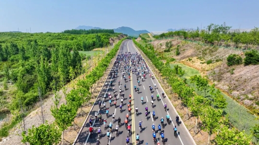 星空综合体育网页版中国自行车活动骑游大会（山系列）在山东日照胜利举行(图2)